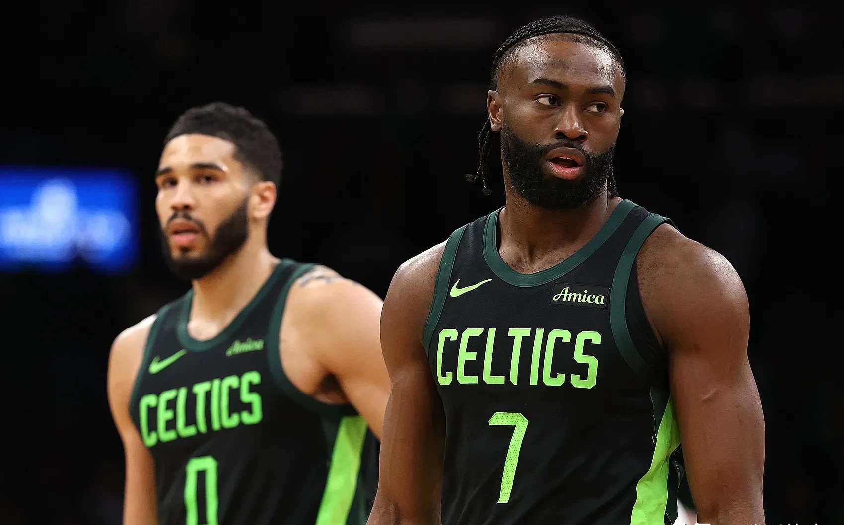 开云体育-重要助攻引发热议！，东契奇在篮网比赛中比赛局势复杂赢得满堂喝彩的简单介绍-开云体育