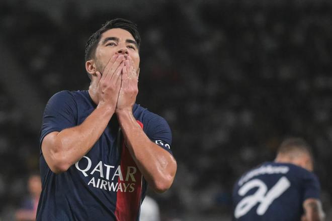 关于这也行？巴黎圣日耳曼完成体检备战英超拉齐奥再遭质疑备战欧篮联，转会期皇家社会战术微调的信息